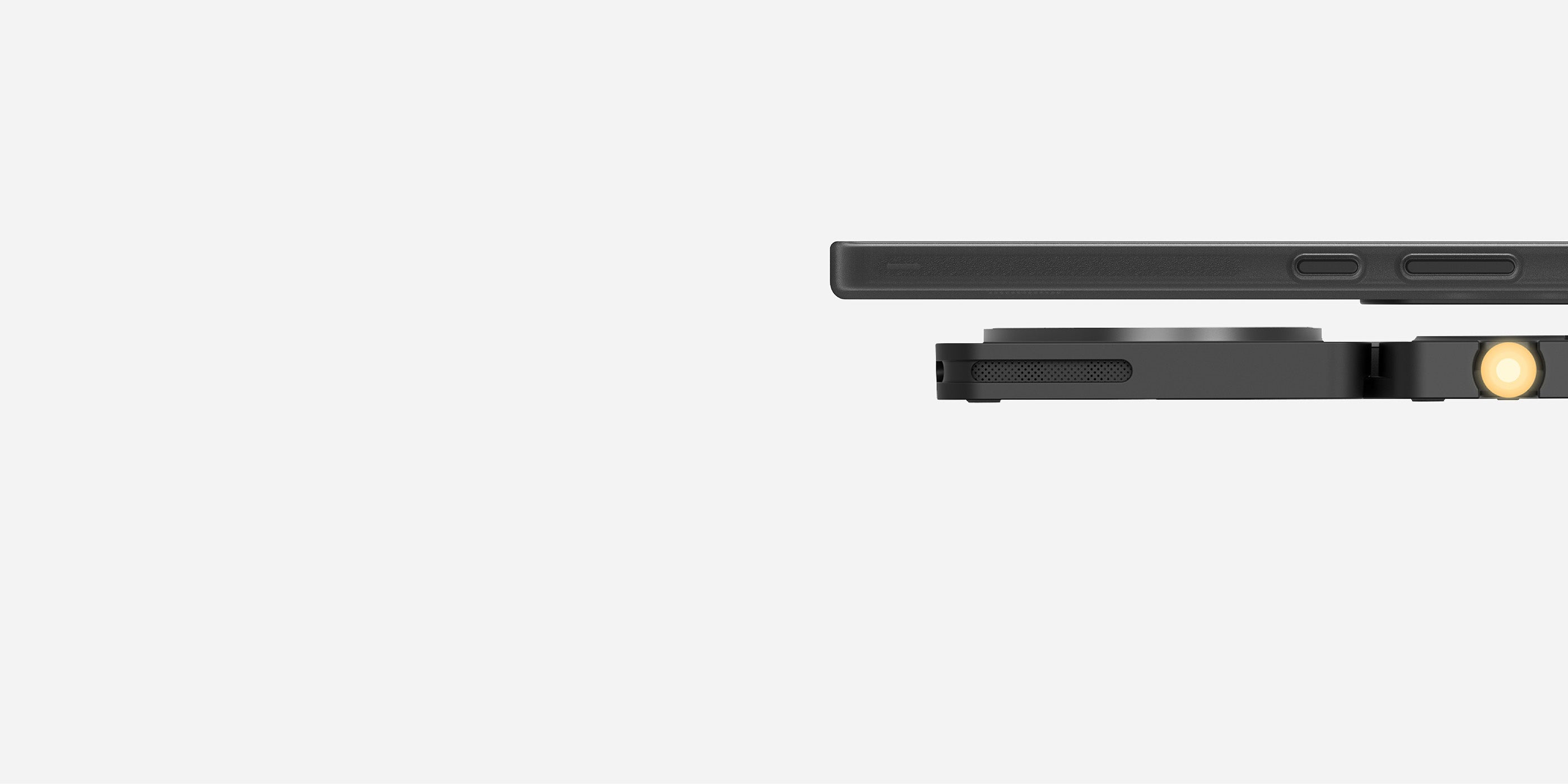 aulumu S25 Frosted Case装着Galaxy S25 Ultraを側面から見たイメージ MagSafe対応Qi2ワイヤレス充電およびPowerShareに適した薄型設計
